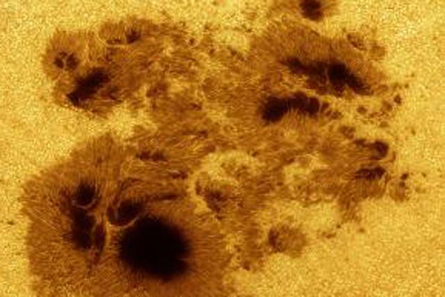 于夏威夷举行的国际天文学IAU第二十九届大会上,科学家发布了对太阳黑子的研究结论,认为工业革命后气候变化更加显著