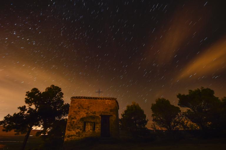 Ӣ������������ÿ���8��12��13�մﵽ�߷壬��Ϊ��ʱ��������ͨ��һ�����ǵĲк����������ų�����Ƭ����ҷ���ǹ��Ӣ������������ʱ����Ϊ��ʥ����˹�����᡹����Ϊʥ