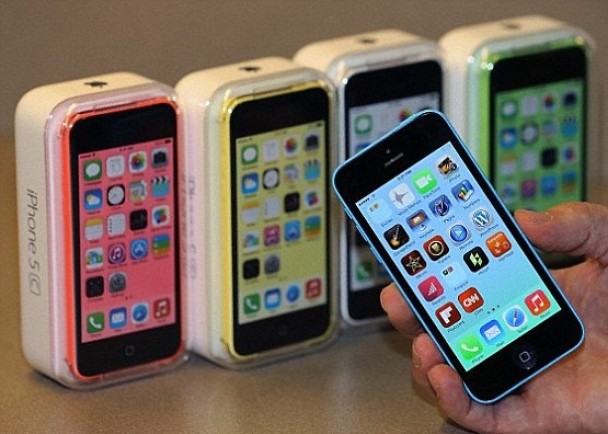 �Դ�ȫ������68Сʱ���Ϳɽ�һ��iPhone 5C�����硣
