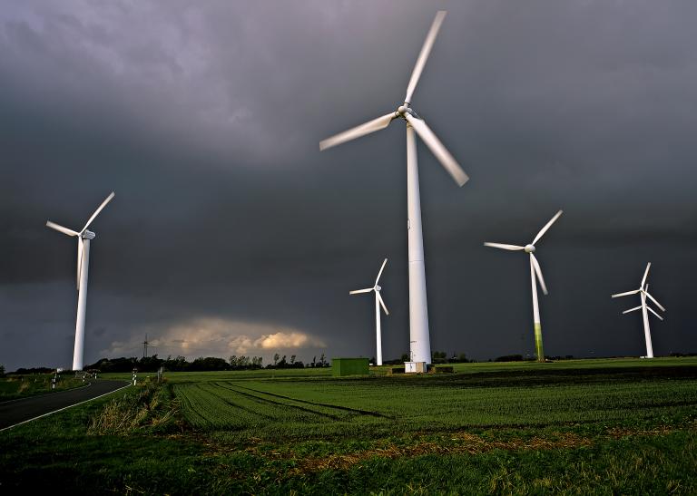 ŷ�޷����������ĳɳ����ɵ¹�����ͼ��������ġ� Photograph by Medford Taylor, National Geographic Creati