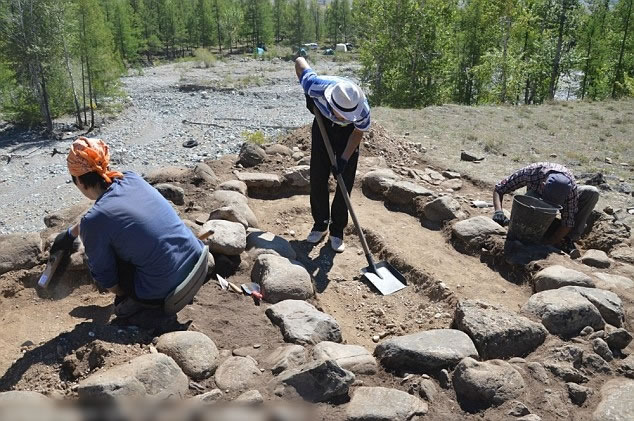考古人员(图)期望是次发掘,可对一个神秘的古老文明有深入的了解。