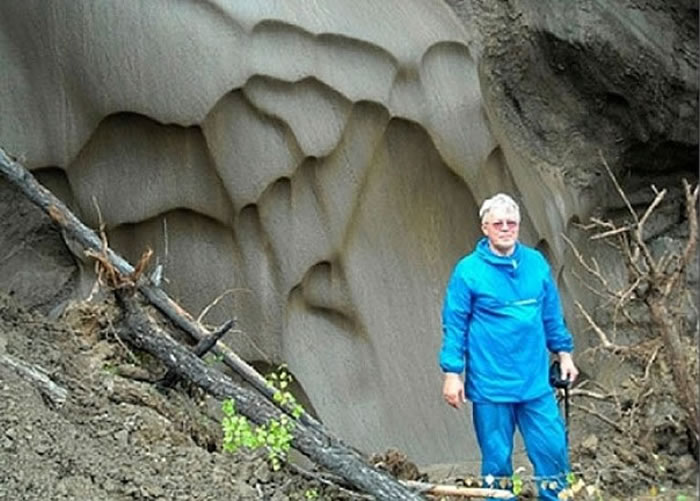 布席科夫称注入古老细菌后,身心变健康。