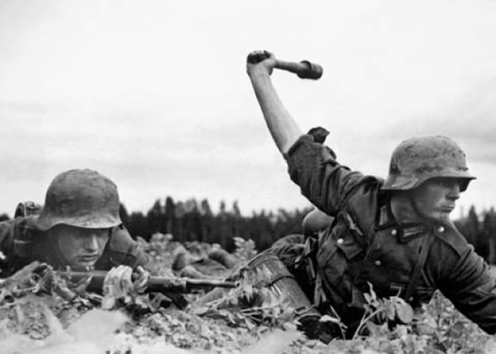 德军1941年入侵苏联,被视为二战战败关键。