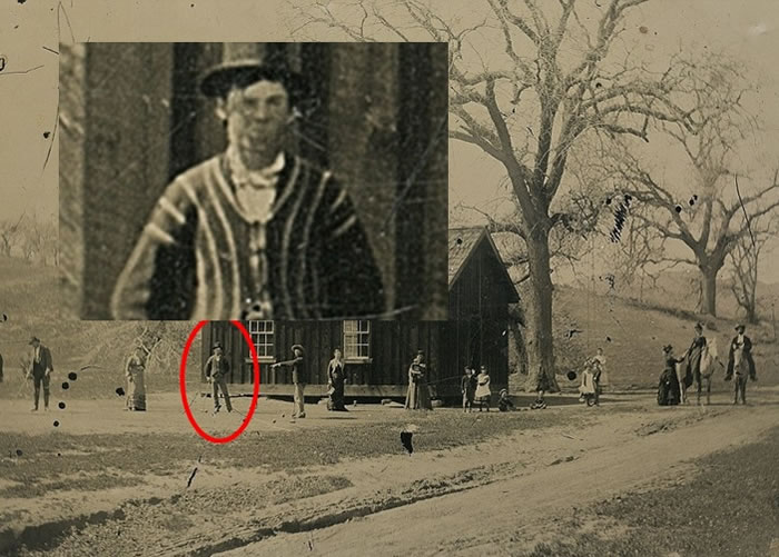 ����Ƭ����һ���������ڴ���򡣺�ȦΪ���еı���С�ӡ�