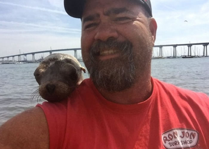 С������ͷ�����ڷ�ү���ļ����