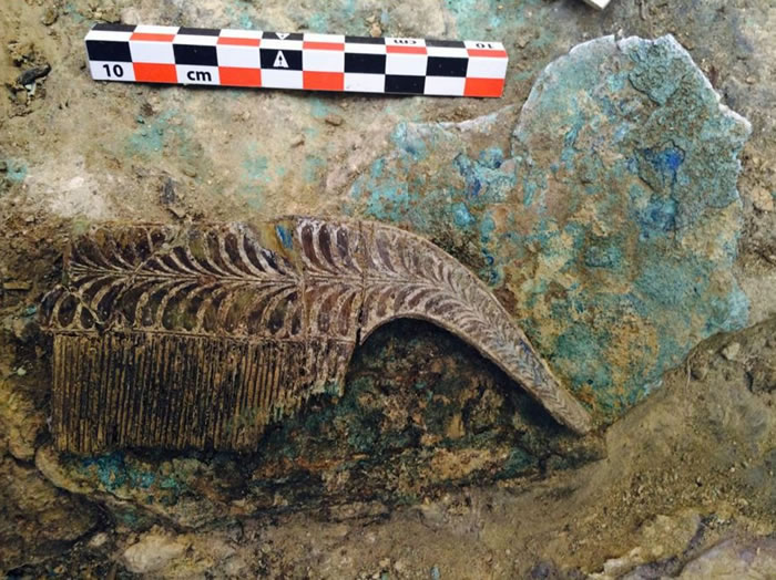 ѧҺܾȵطһŮӽΪصһ֧־ӡ PHOTOGRAPH BY DEPARTMENT OF CLASSICS, UNI