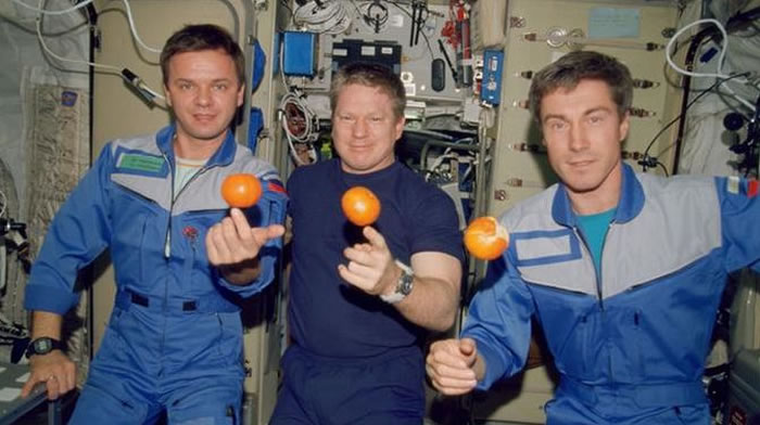 ����̫����л�õ£��У������˹̫���˼���ɭ�ƣ��󣩡����￨�з��ң���Ϊ����̫��վ����פԱ��