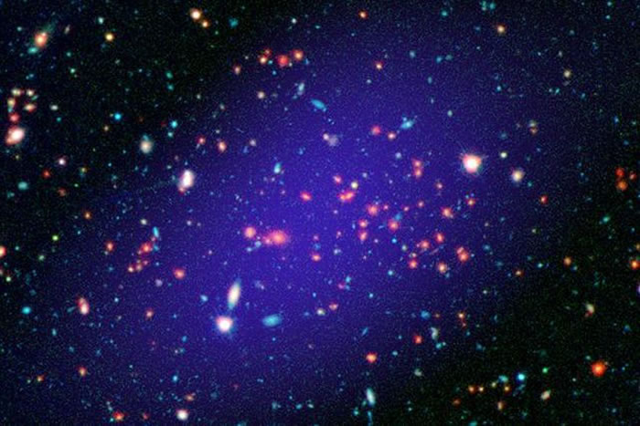 广域红外探测卫星对85亿光年外的星系团进行研究,科学家试图了解在宇宙诞生后数十亿年内,星系是如何演化的