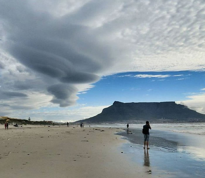 Ϸǿնճֺ״ƣǷɵӽ