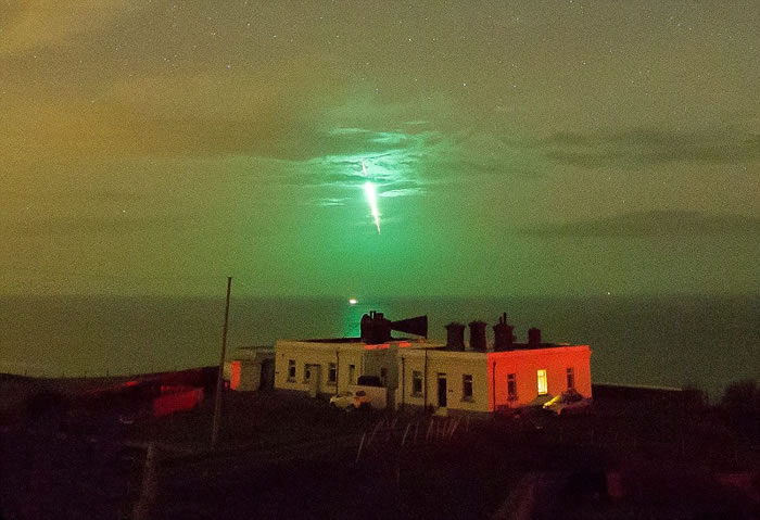 ������ӰʦҲ��Ӣ���ı�Լ�˿������������걬��ʱ��������ɫ����