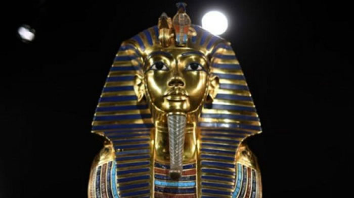Լ3000ǰܽٵ(NefertitiԪǰ1370-1330)ǰϰɶ(Akhenaten)