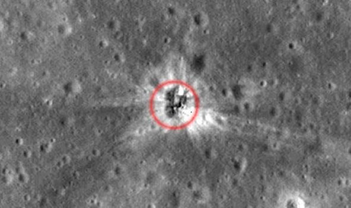 美国宇航局最新公布照片确认阿波罗16号飞船火箭助推器坠毁在月球上的精确位置