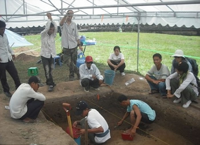 考古学家正积极研究