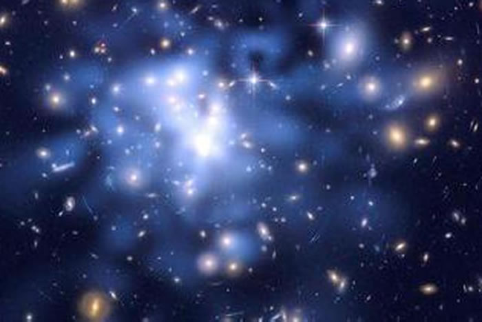 美国宇宙学家丽莎-兰德尔认为暗物质可对太阳系构成影响