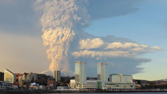 火山产生的噪音和火箭或飞机的噪音非常相似