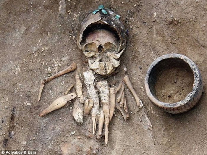 俄罗斯米努辛斯克盆地发现距今4500年的婴儿古墓