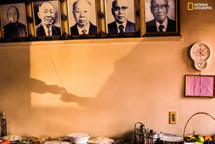 From Generation to Generation, Photograph by Jackson Hung