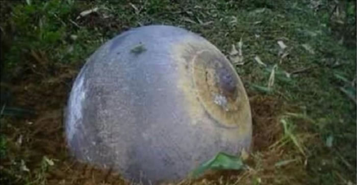 Խ�ϱ������ͻȻ�������� ���淢��2��Բ��״����