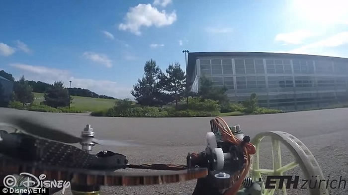 ��ʿ���з�֩�복��VertiGo��������ǽ�������컨��