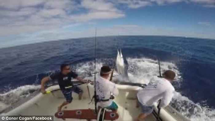 Ĵڴʱ㱻һͻȻڳˮĴ