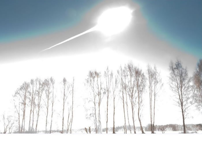 直径约17米的彗星坠落莫斯科以东约1500公里远的车里雅宾斯克(Chelyabinsk),在距离地面约25公里的上空爆炸,造成约1500人受伤和7000个建筑物