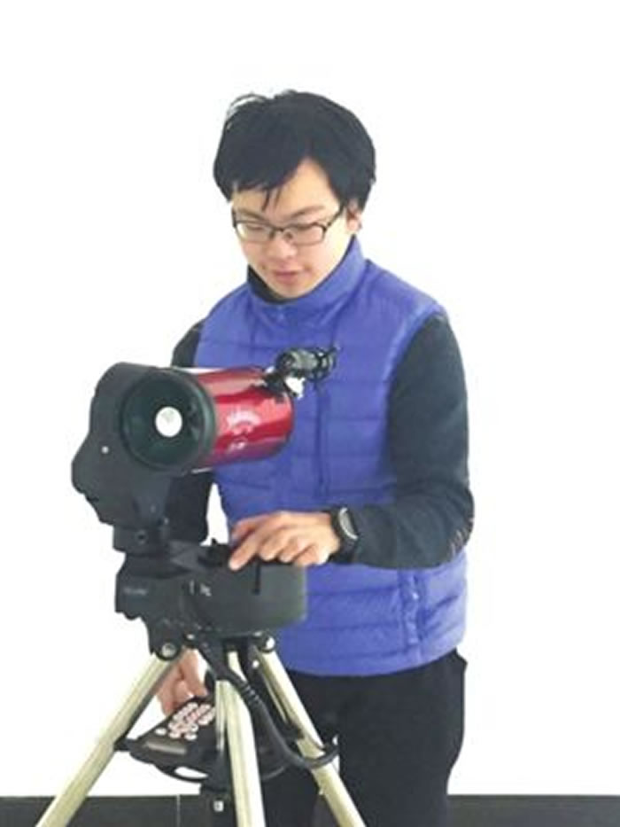 刘君达两年多来发现16颗小行星,其撰写的两篇论文更刊登在美国专业学术期刊上。