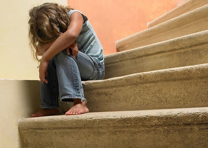 研究发现,青年服用抗抑鬱药物会增加自杀风险。