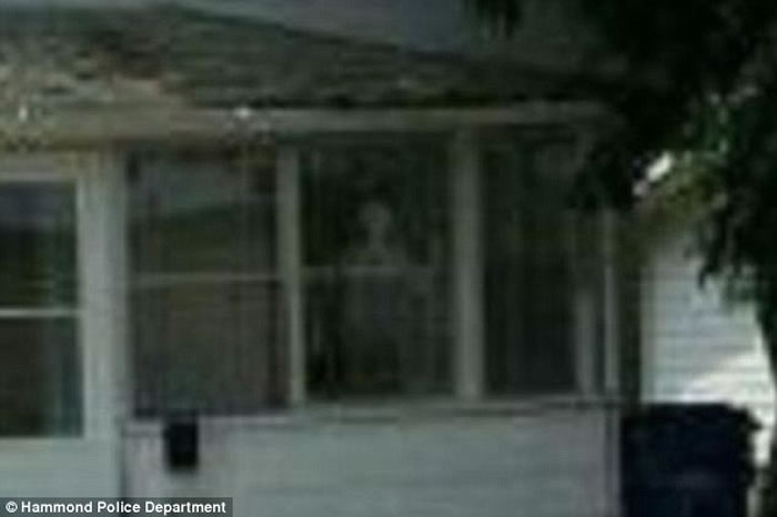 美国印第安纳州“地狱之门”公寓被拆毁,曾发生连串离奇事件