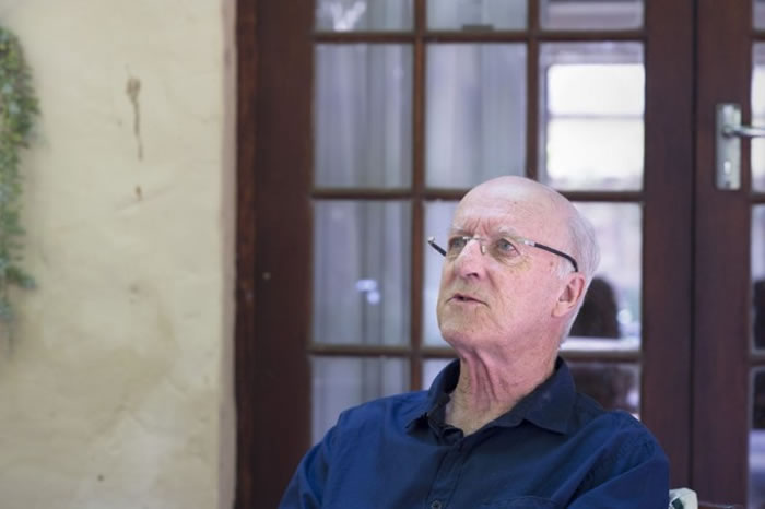 夏利认为研究没有道德问题。