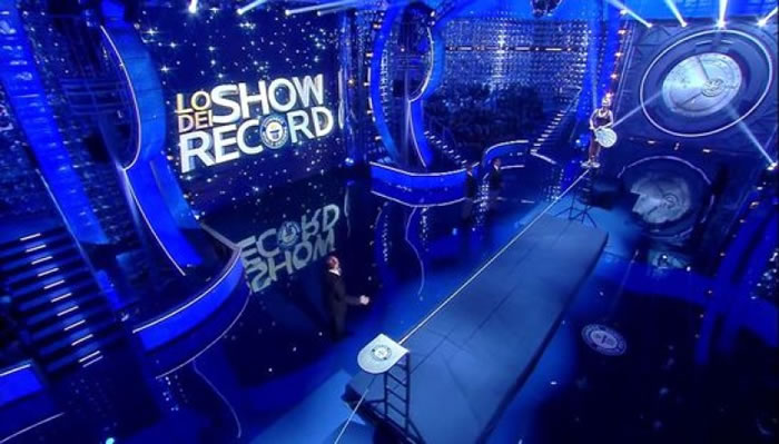 舒路士顿当日在电视节目上挑战纪录。