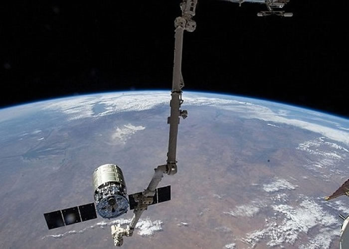 ̫����Cygnus�����̫��վ���롣