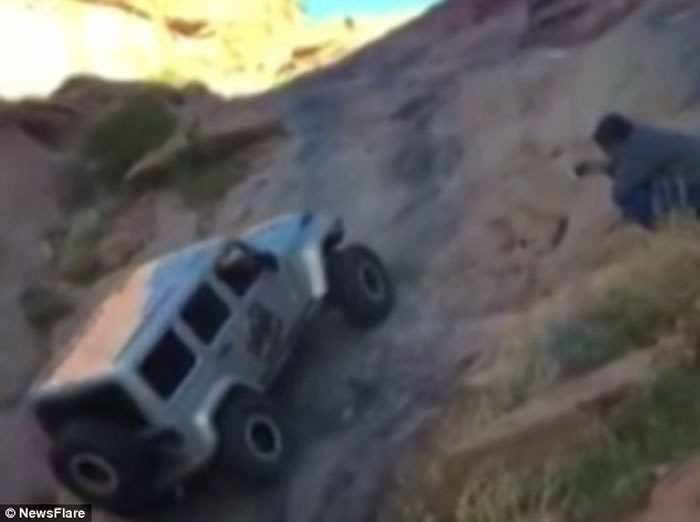 �й���������һ������ԽҰ����Ȼ���ϼ�����ֱ������