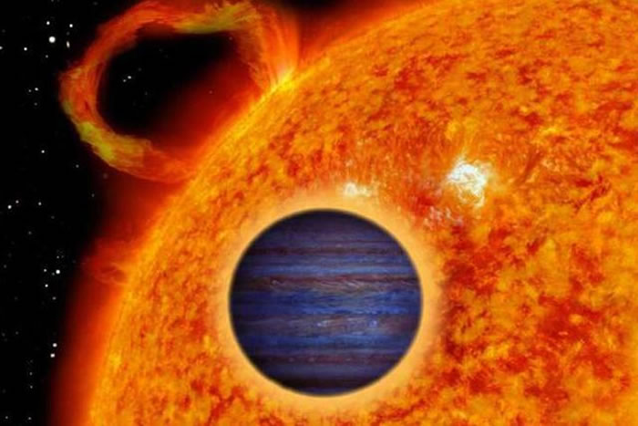 ����EPIC212110888b���ľ���Դ����أ���������Լ��ľ�ǵ�1.63����ÿ3�칫תһ�ܣ��¶Ƚ���932��1430���϶�֮��