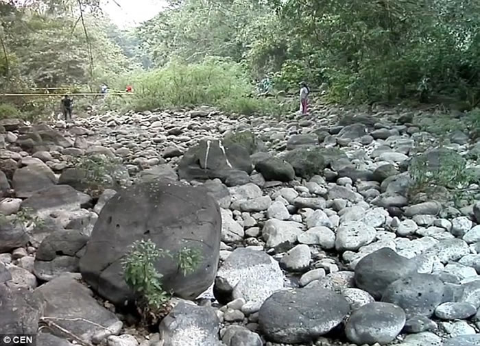 ҹͻȻ ī簢ǿ˺һκӵȻһҹʧ