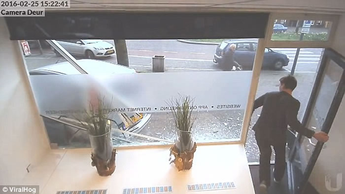 ����82���ϸ����ݡ�ʷ�����ͣ���������ٵ����ͺ�������