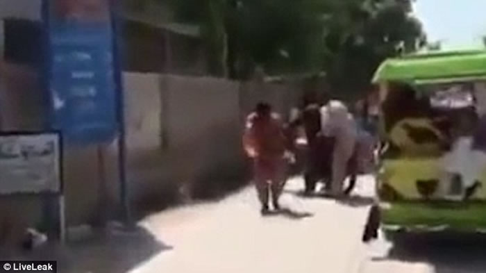 �ͻ�˹̹���ӿ���е��ֻ�ͻȻ��� ��ɻ���