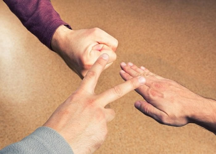 ��ʯͷ��������Ӯ��Ӣ��ר��ָ��������Ӯ�Ļ���ϸ�