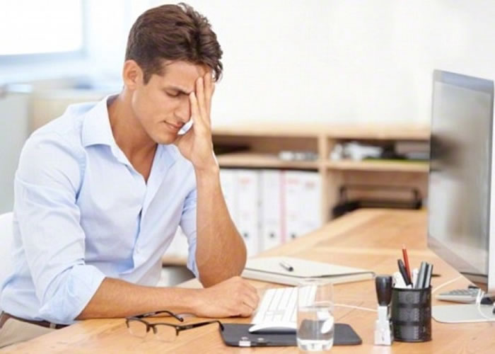 专家指每周工作时间过长,可增加患上心血管疾病风险。