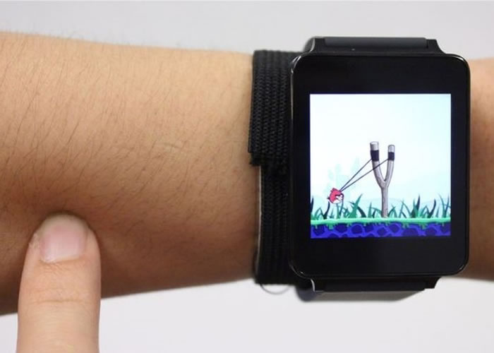 在手臂上指指划划便可控制手表