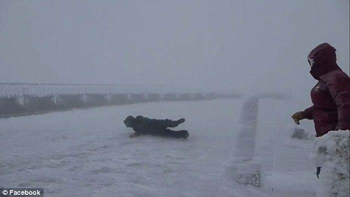 ��������ѧ�ұ�ʱ��175����ǿ�紵�����