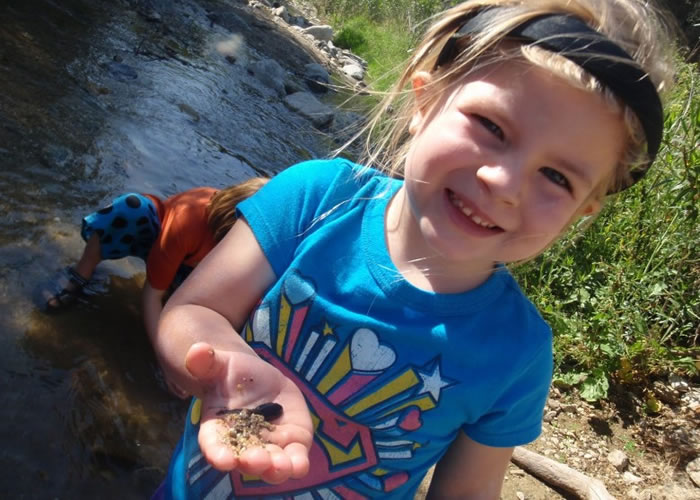 帕克汉姆指孩子在收集和吃下蝌蚪的过程中可领略生命意义。