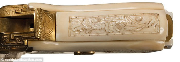 ϣ�����ĸ�������ӵ�еĻ�ɪPPK��ǹ������