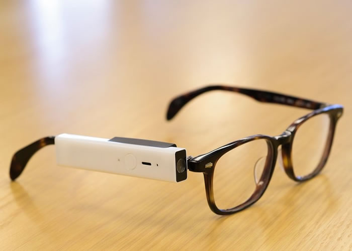 日本公司推出“Blincam”摄影机 用家只需眨眼睛就可捕捉珍贵画面