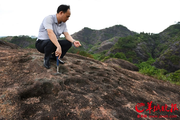 813գԴʯ̿ʯصرԴݹݳ˫վڿӡ߽ܱ