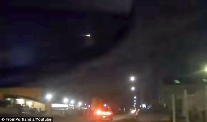 美国西部天空惊现火球 UFO现身的说法甚嚣尘上