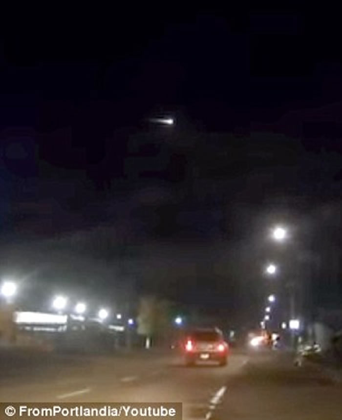 美国西部天空惊现火球 UFO现身的说法甚嚣尘上