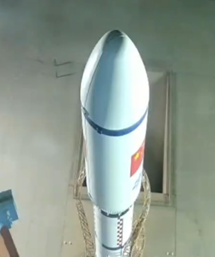 长征二号FT2火箭俯瞰画面。