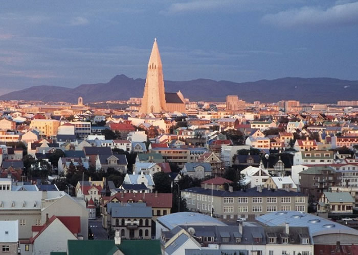 冰岛(图)在全球健康排名中居首。