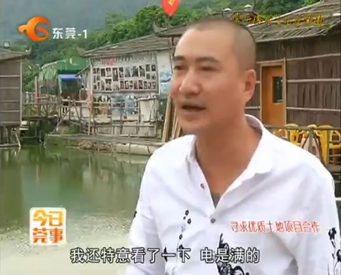 手机明明充满电,但拍一下奇怪亮光居然就没电了。