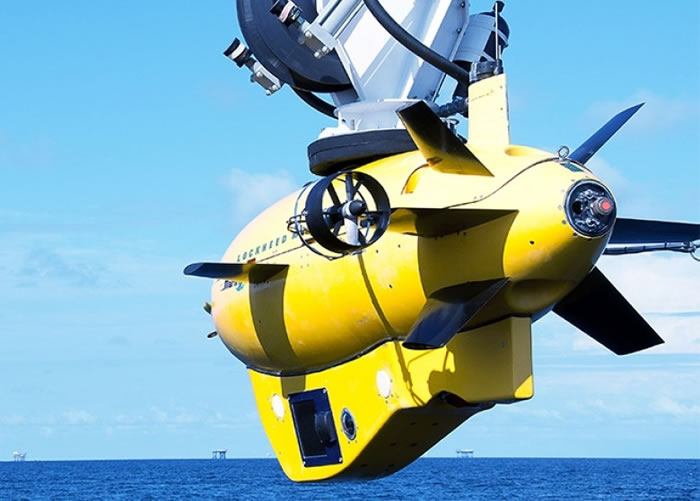 ����Ǳͧ��̫������������